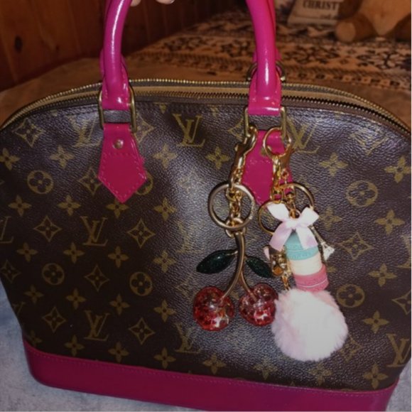 ** SOLD *** Custom & Authentic Louis Vuitton Handbag** - Picture 2 of 14